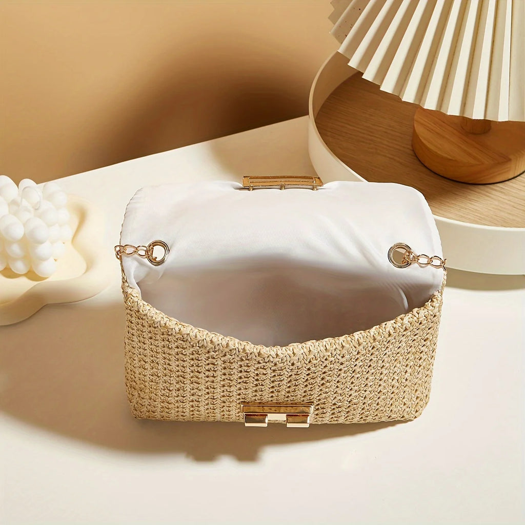 Women's Woven Straw Crossbody Bag – Handwoven Shoulder Purse with Lock Closure