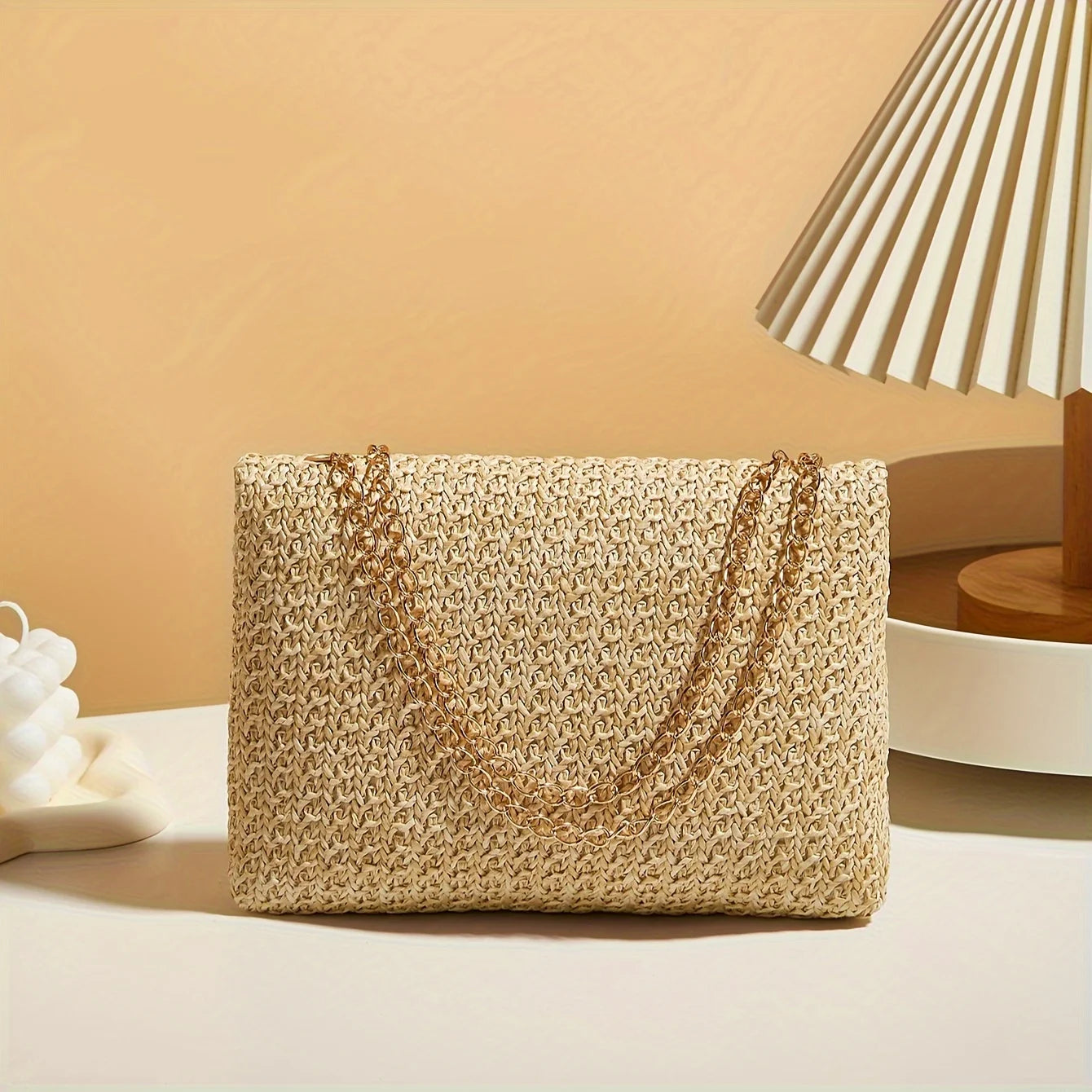 Women's Woven Straw Crossbody Bag – Handwoven Shoulder Purse with Lock Closure